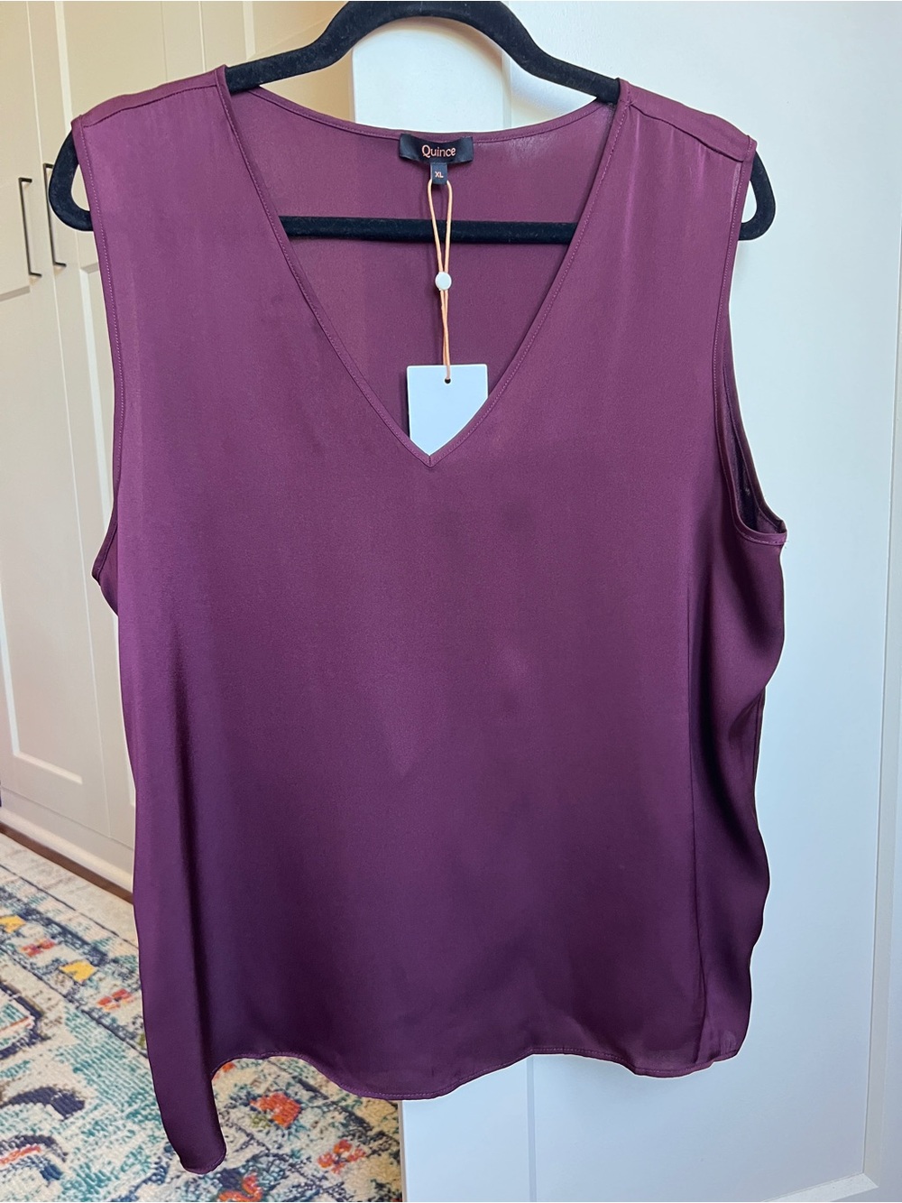 Quince Silk stretch V-Neck Camisole Tank Top in Burgundy size XL washable